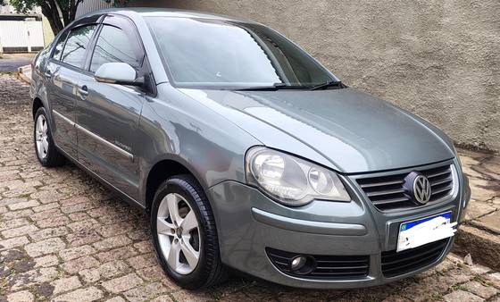 VOLKSWAGEN POLO SEDAN 1.6 MI 8V FLEX 4P MANUAL VOLKSWAGEN POLO SEDAN 1.6 MI 8V FLEX 4P MANUAL